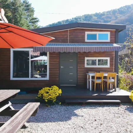 Pyeongchang the Hue Pension Отели рядом с достопримечательностью «Ферма Herbnara»