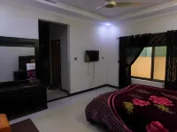Usmania Guest House - parking