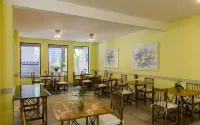 Hotel Plaza Yara - breakfast