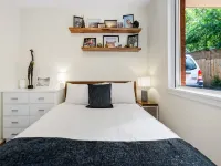 Snug St Kilda Apartment with Private Courtyard