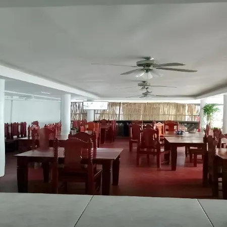 Palm Grove Saud Holiday Complex Hotel