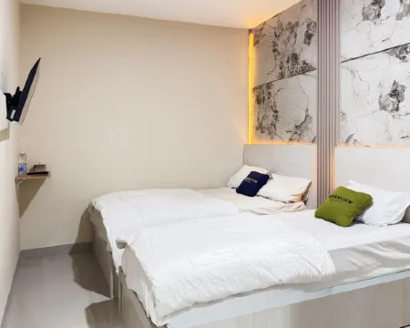 Urbanview Hotel Edelweiss Syariah Palembang by RedDoorz Hotels in Kebun Bunga