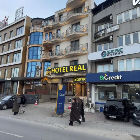 Hotel Real