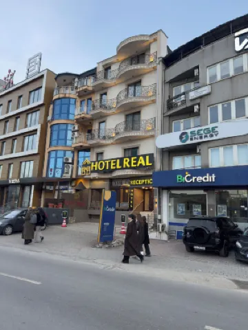 Hotel Real โรงแรมใน