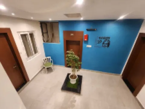 特里舒爾住宿 阿拉姆吉爾清真寺附近的飯店