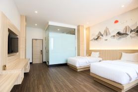 Hip Hope Hotel
