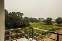 Hotel The Viraj Palace