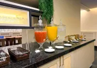 Vivence Suítes Hotel Palmas - breakfast