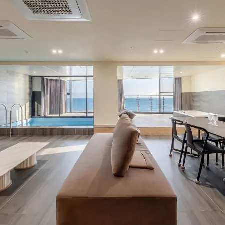 Sokcho W Spa Poolvilla