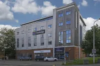 TRAVELODGE NEWBURY LONDON ROAD  호텔