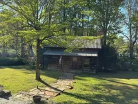 Lake Hartwell Cabin w/ covered dock, sunroom, firepit, deck, sleep 12