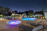 Unique Private Racing Track Villa - Villas