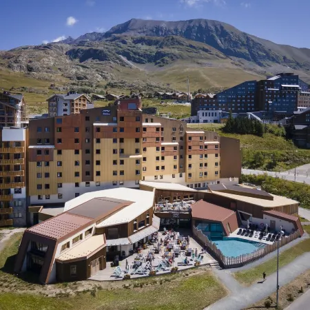 Living for Three in the Heart of Huez