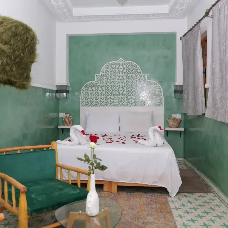 Riad Seven Doors
