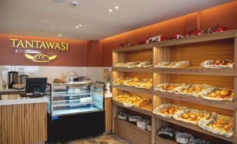 Saya Hotel & Suites