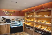 Saya Hotel & Suites