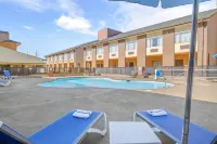 Quality Suites Hickory South - Pools