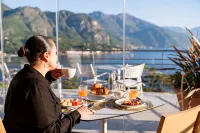 Borgo Le Terrazze - servizio colazione