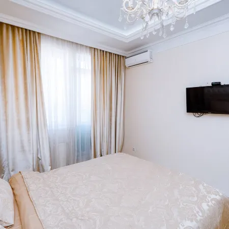 Panoramic city view 1BD spacious flat