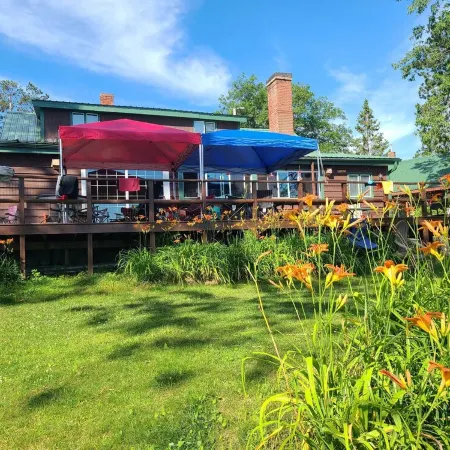 Big Chip Lodge. Awesome View. Dock 50' Away. Authentic Historical Wisconsin.