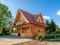 Vilinija Log Cabins Hotels in Podčetrtek