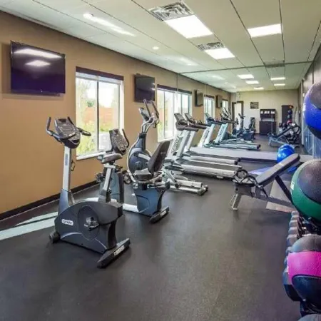 Comfort Inn & Suites Houston I-45 North - IAH Отели рядом с достопримечательностью «Торговый центр Greenspoint»