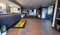 Super 8 by Wyndham Windsor