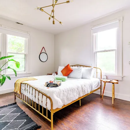 Jungle House Luxury Stays - Downtown Chillicothe