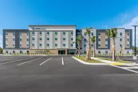 Everhome Suites Panama City Beach Hotels near مِروحيَّة بانهاندِل