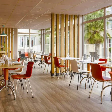 Ibis Arles
