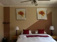 Laroza Guest House Hotels in Rustenburg