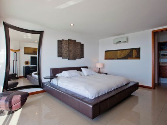 Luxurious Penthouse in Cartagena with Ocean Views and Private Terrace