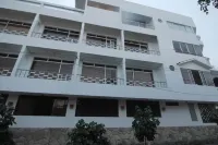 Mar Azul - Paracas - parking
