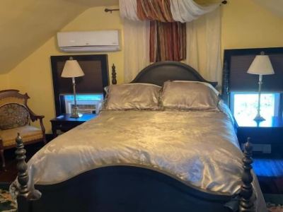 Hillcrest Bed and Breakfast