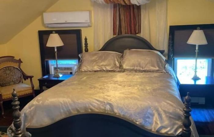 Hillcrest Bed and Breakfast