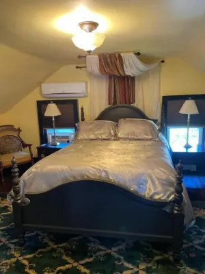 Hillcrest Bed and Breakfast
