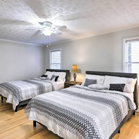 Suwanee House w/ Pool & Game Room!