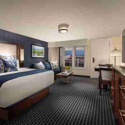 Hyannis Harbor Hotel Rooms