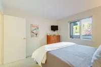 Cozy Condo w/ Balcony - Near Big Sky Resort! - balcony