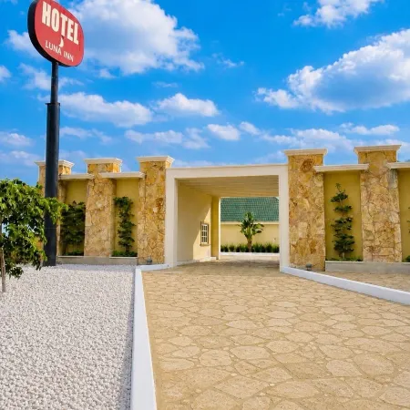 Hotel Luna Inn