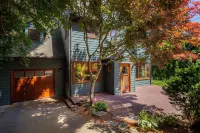 Craftsman Grove - 10 Minutes To Campus 4 Bedroom Home - 4 tähden