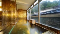 Suzukiya Ryokan - parcheggio
