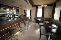 Hotel Michael - Quầy Bar