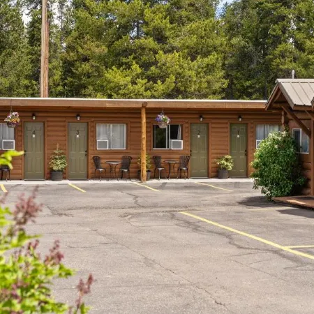 Elkhorn Cabins and Inn
