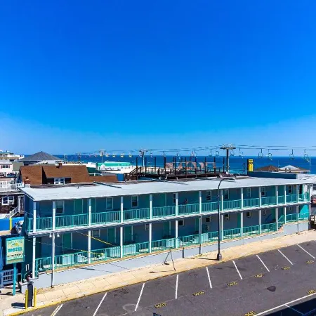 Boardwalk Sand & Surf Beach Hotel Oceanfront