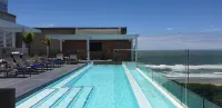 Blue Waters Hotel - Beach