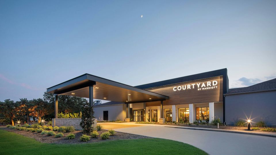 Courtyard Dallas Addison/Midway