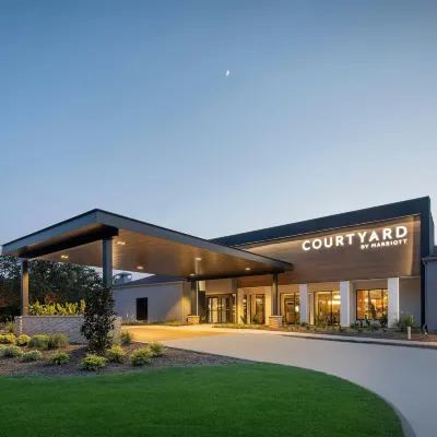Courtyard Dallas Addison/Midway Hotels near Galleria Dallas