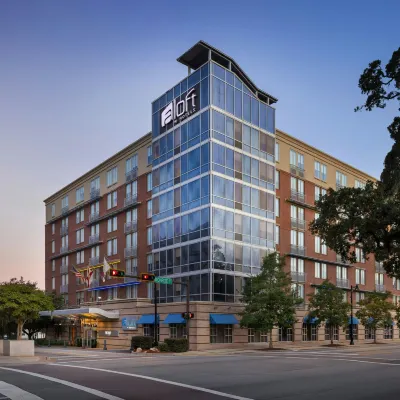 Aloft Tallahassee Downtown Hotels near Old City Cemetery