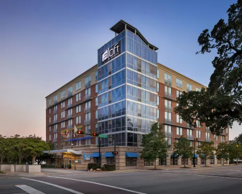 Aloft Tallahassee Downtown Hotels near Bragg Stadium